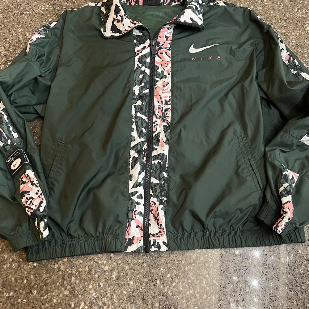 Nike Women’s Revival Repel Statement Full Zip Track Jacket Size L Embroidered
